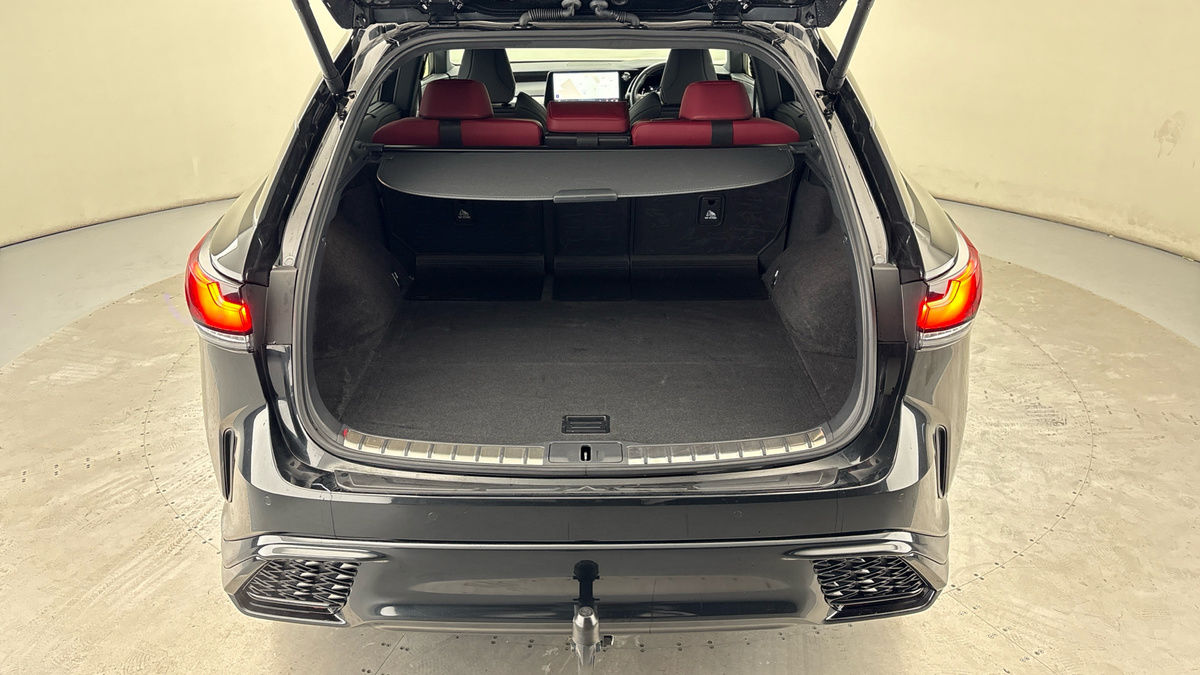 Lexus RX Image 11