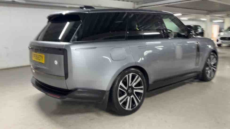 More views of Land Rover Range Rover