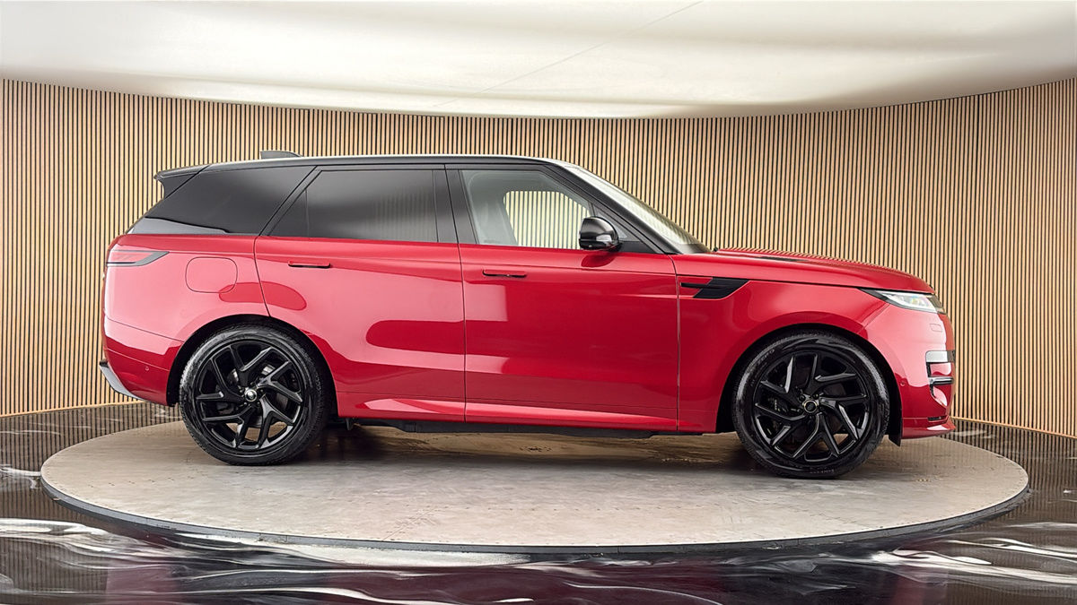More views of Land Rover Range Rover Sport