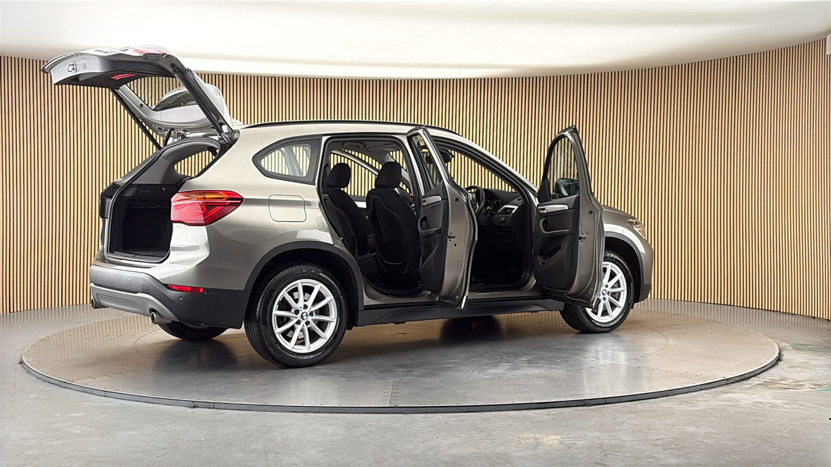 More views of BMW X1