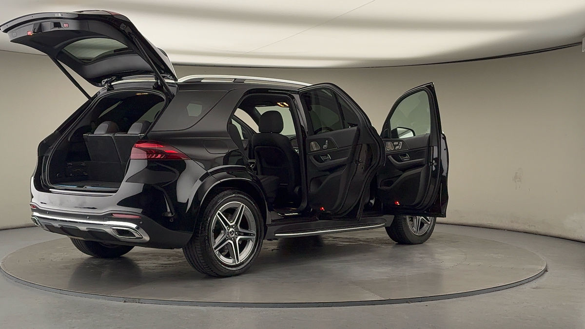 More views of Mercedes-Benz GLE