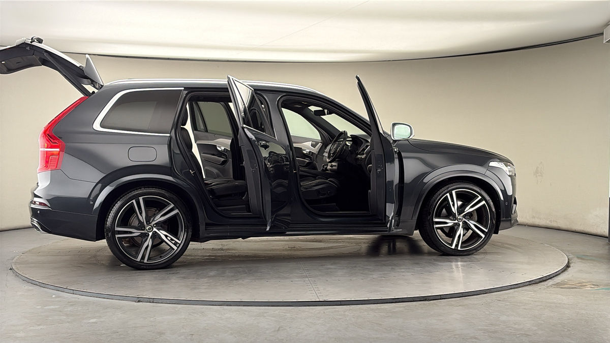 More views of Volvo XC90