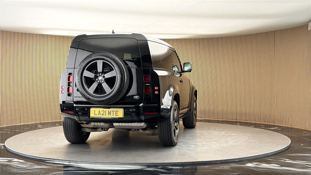 More views of Land Rover Defender 90