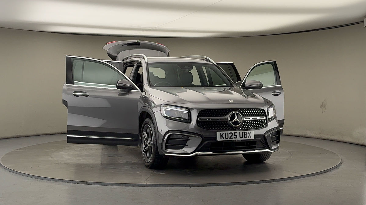 More views of Mercedes-Benz GLB
