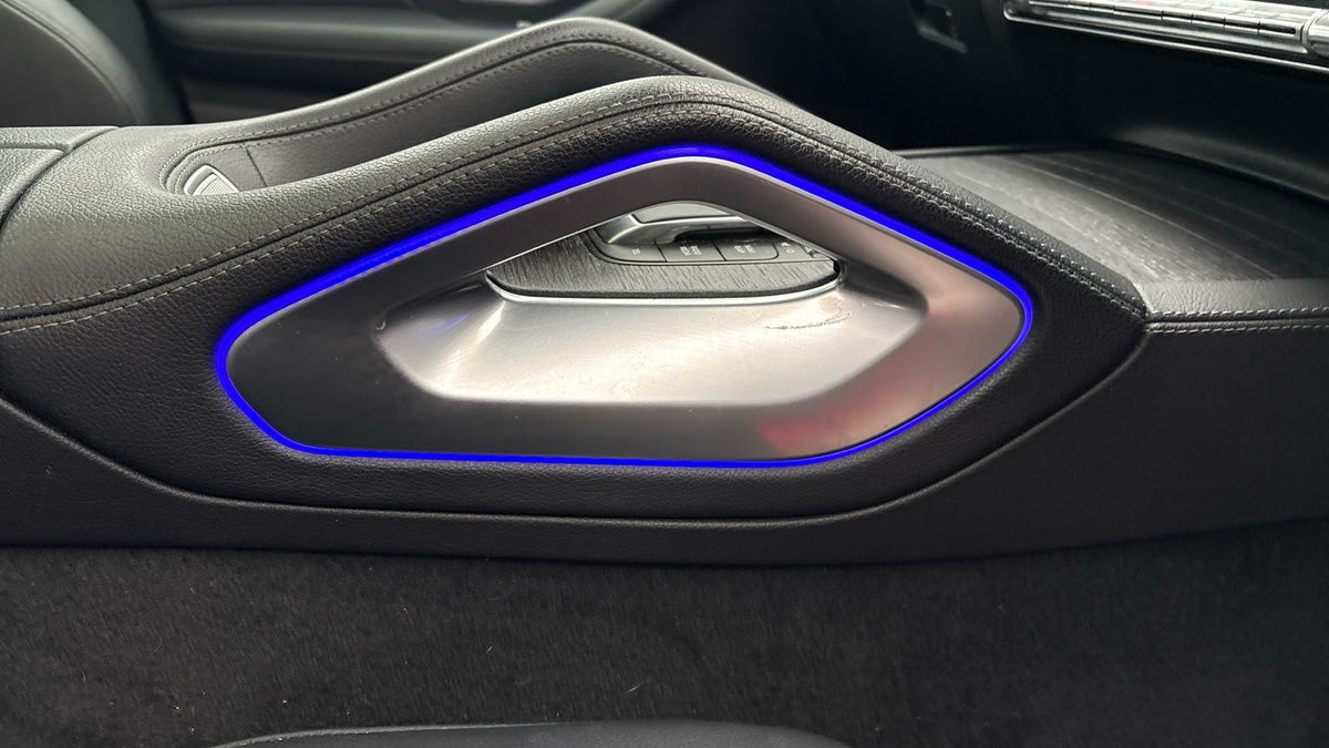Mercedes-Benz GLE Image 26