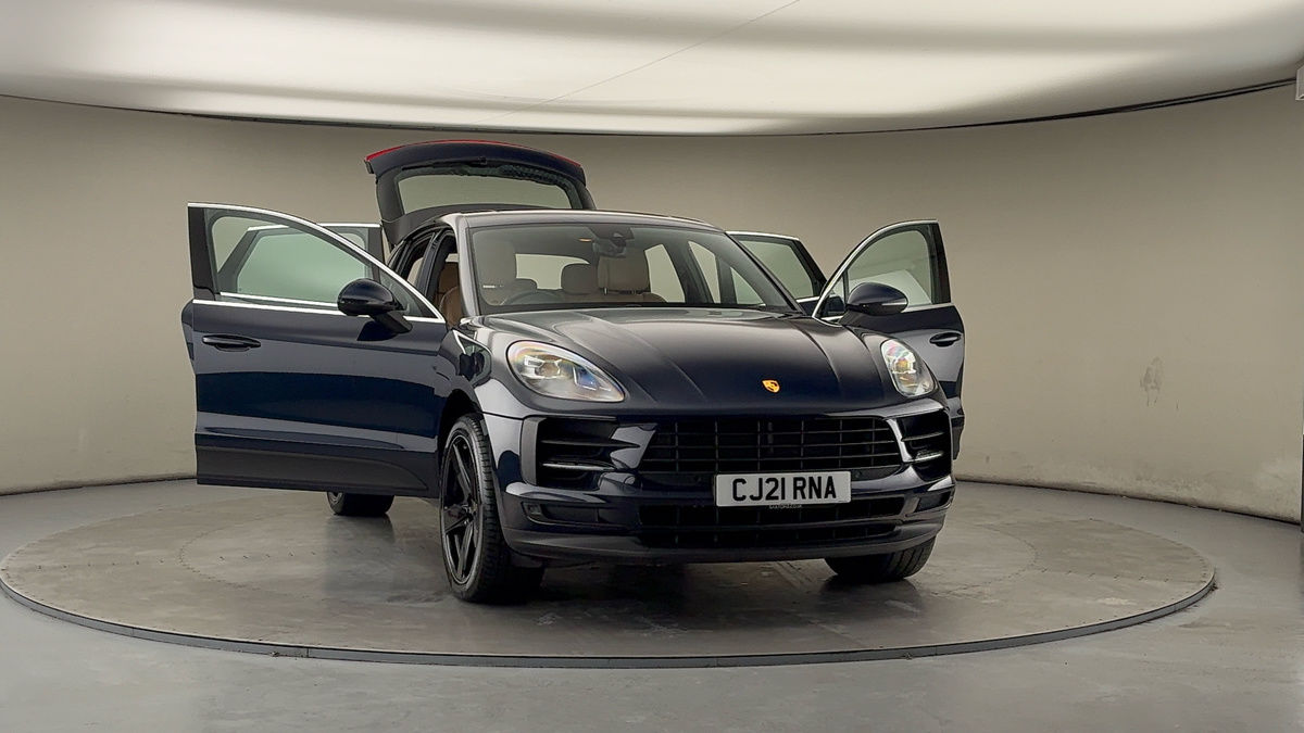 More views of Porsche Macan