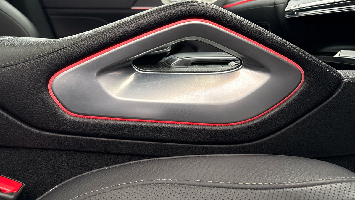 Mercedes-Benz GLE Image 33