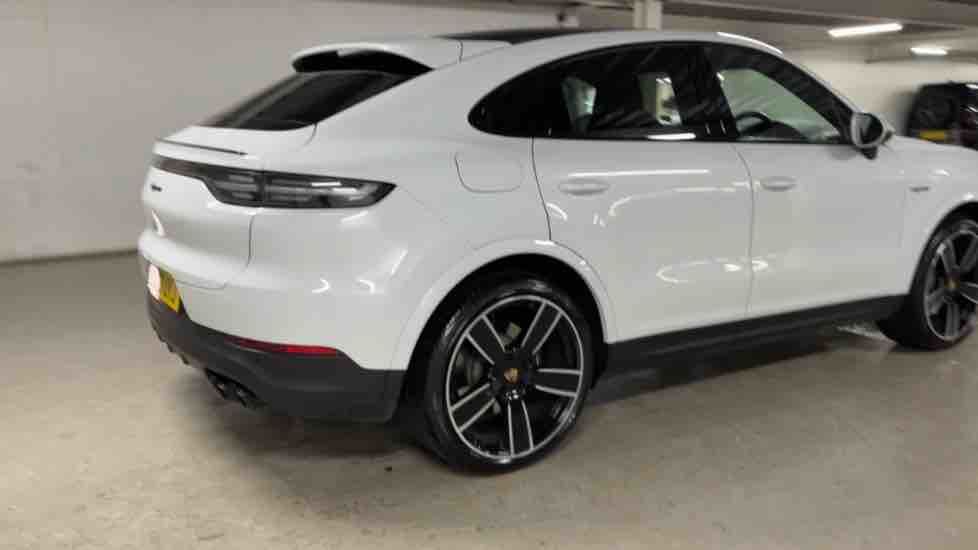 More views of Porsche Cayenne