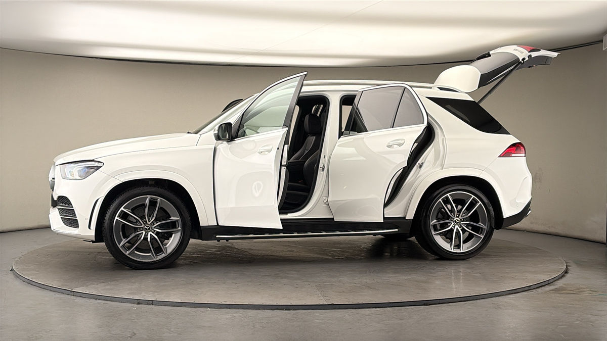 More views of Mercedes-Benz GLE