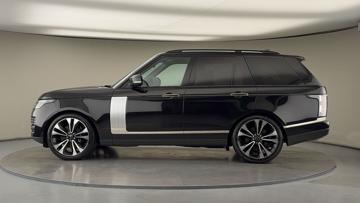 More views of Land Rover Range Rover