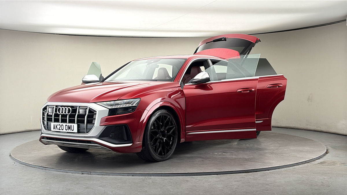 More views of Audi SQ8