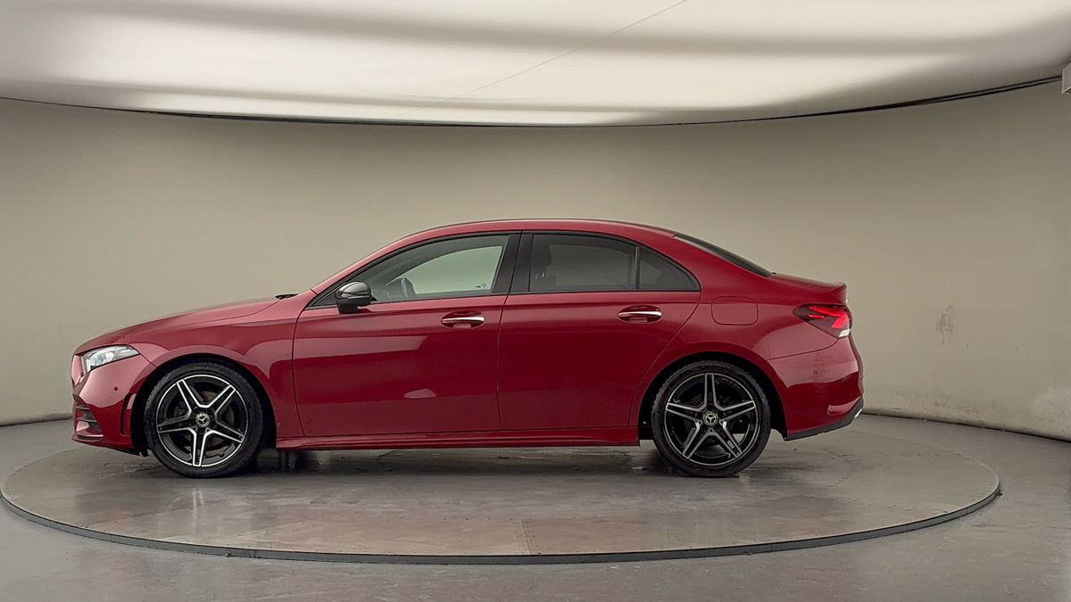 Mercedes-Benz A Class Image 15