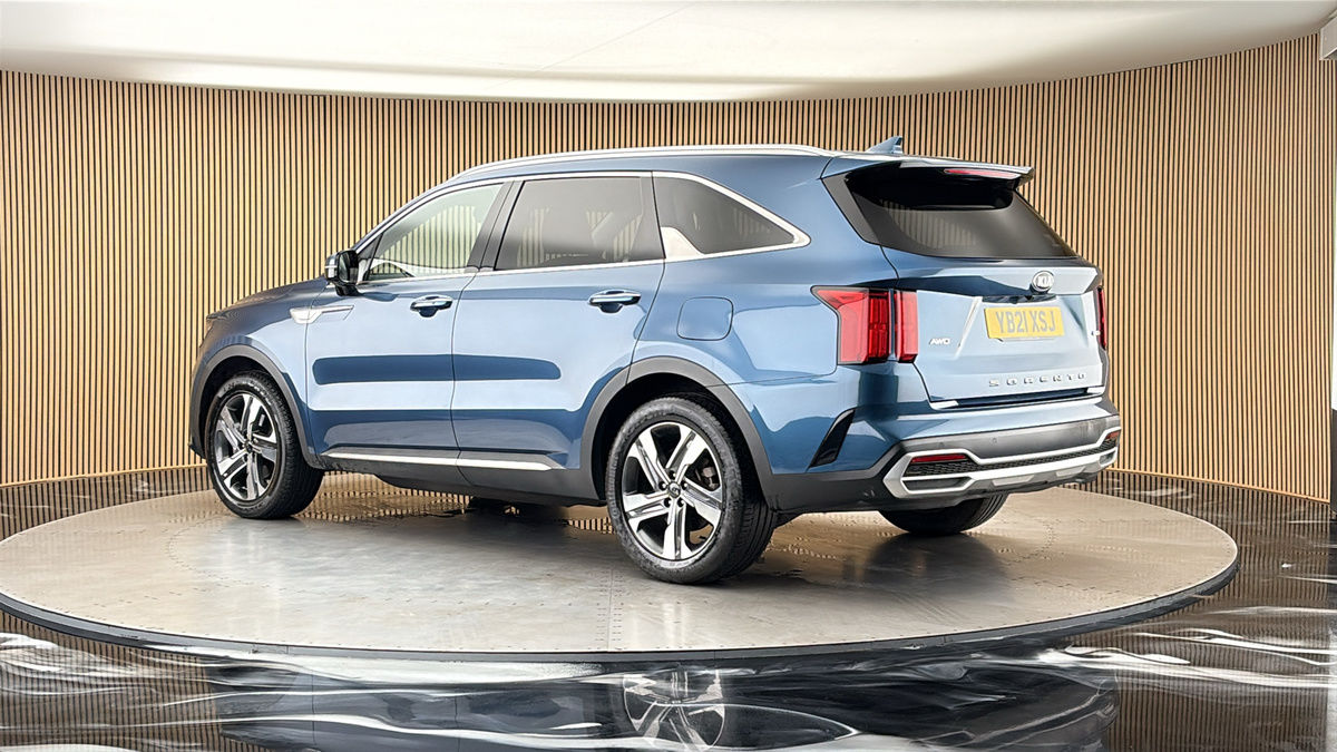More views of Kia Sorento