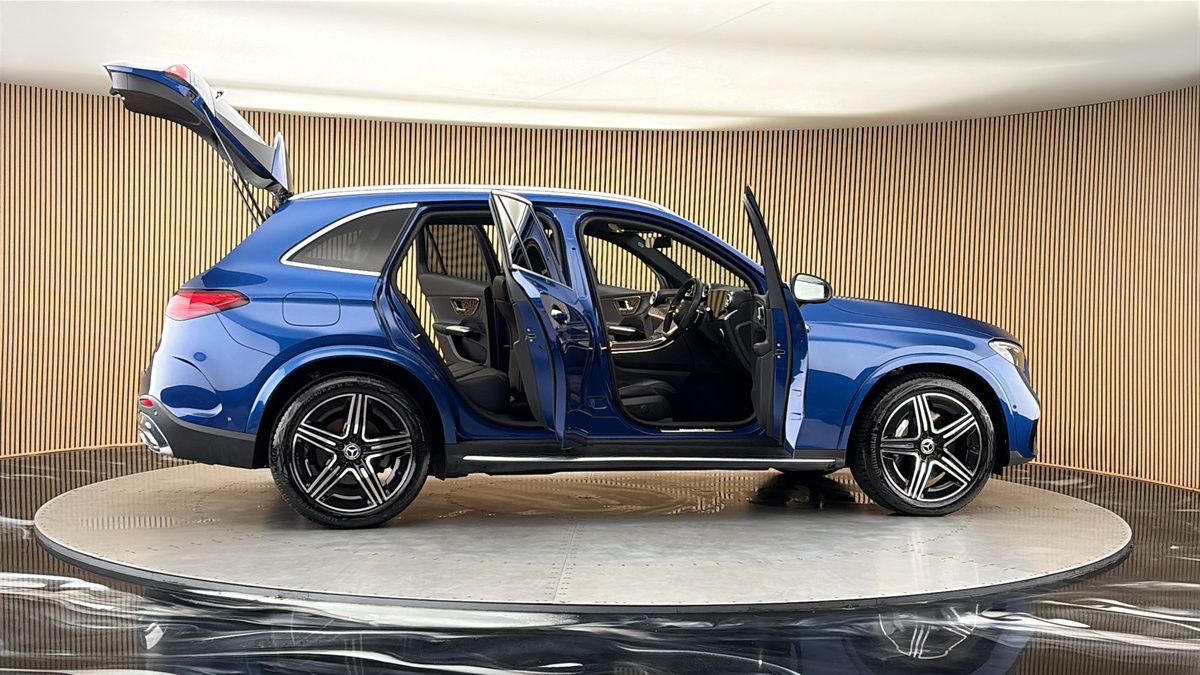 More views of Mercedes-Benz GLC