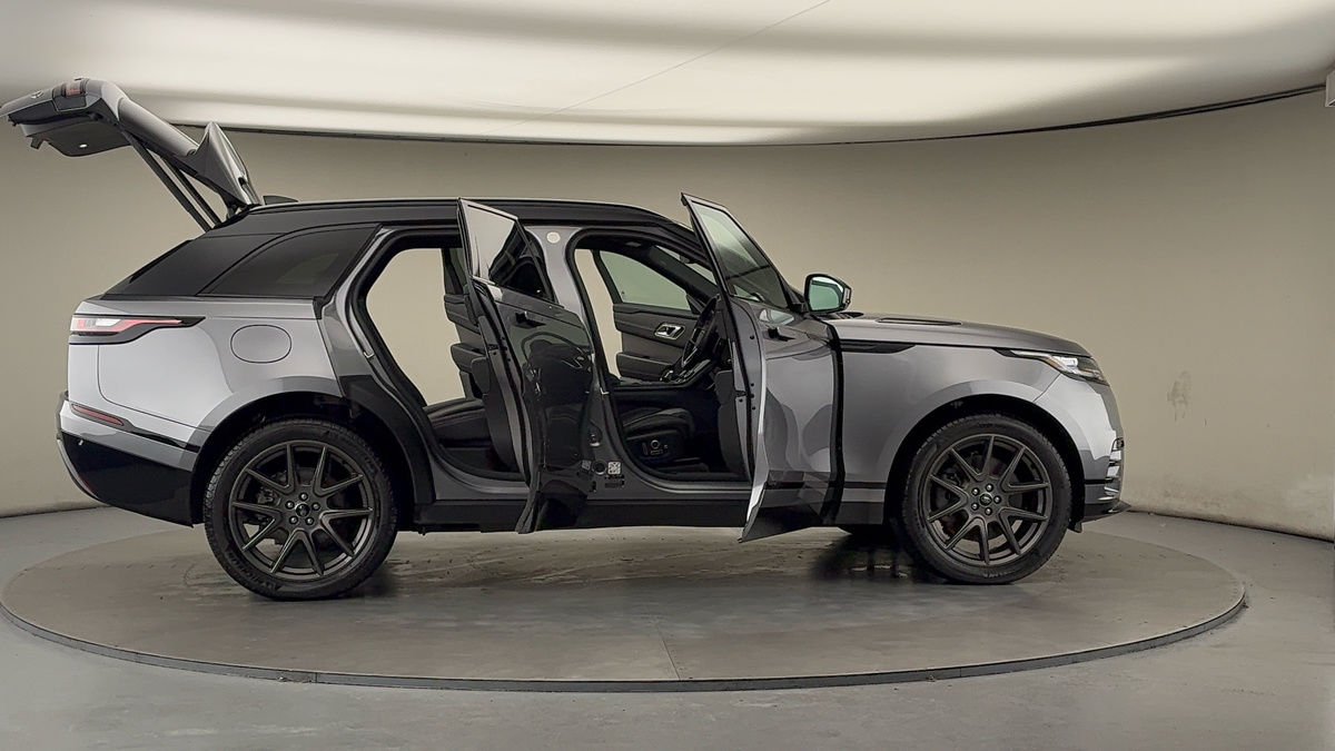 More views of Land Rover Range Rover Velar