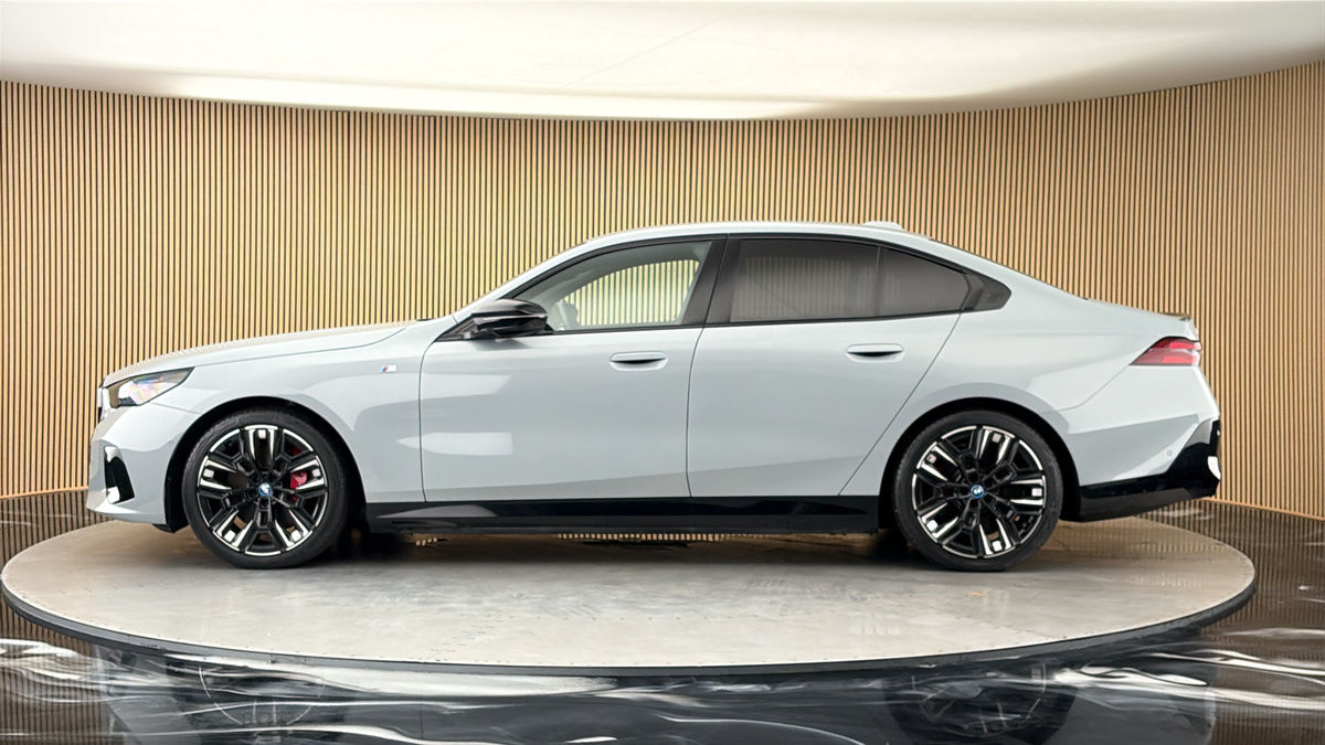 BMW i5 Image 15