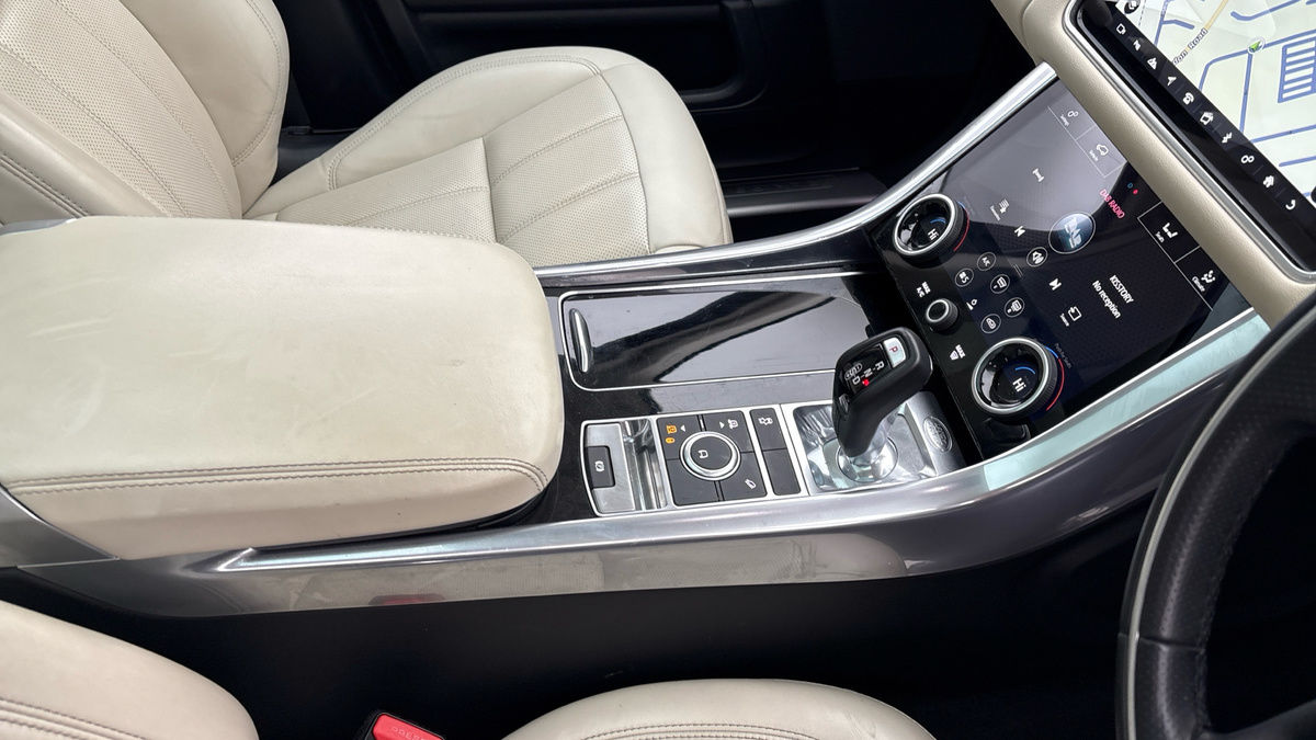 Land Rover Range Rover Sport Image 18