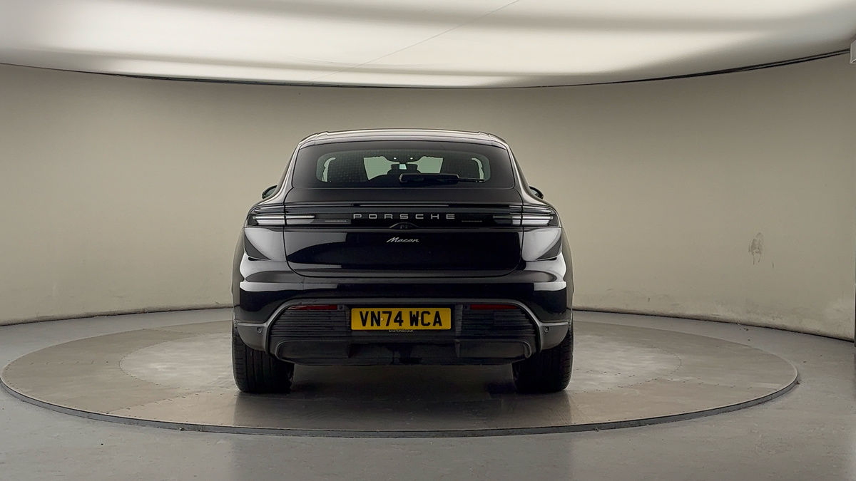 Porsche Macan Image 4