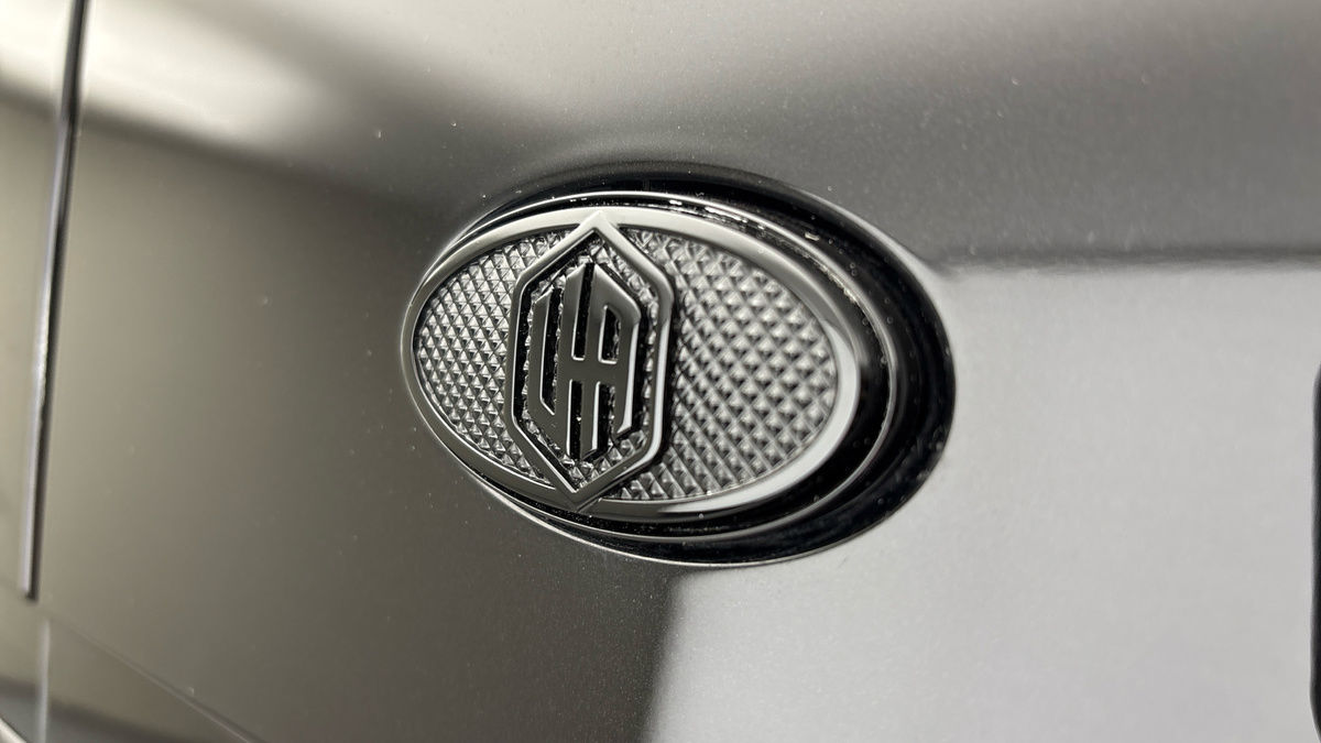 Land Rover Defender 110 Urban Image 29