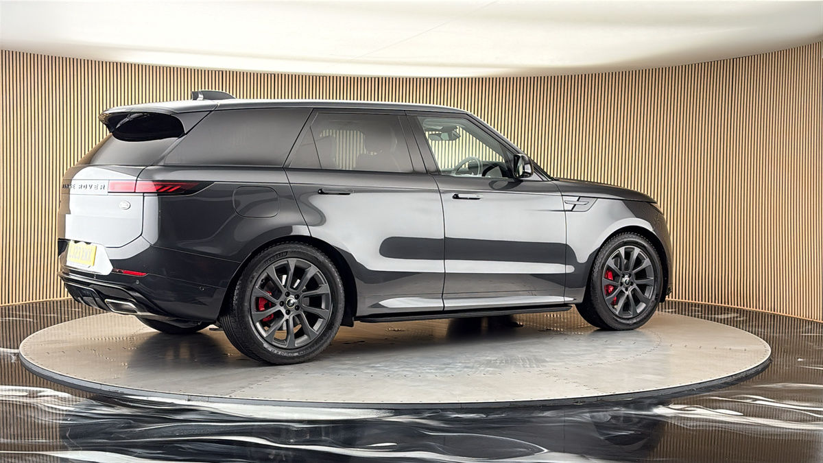 More views of Land Rover Range Rover Sport