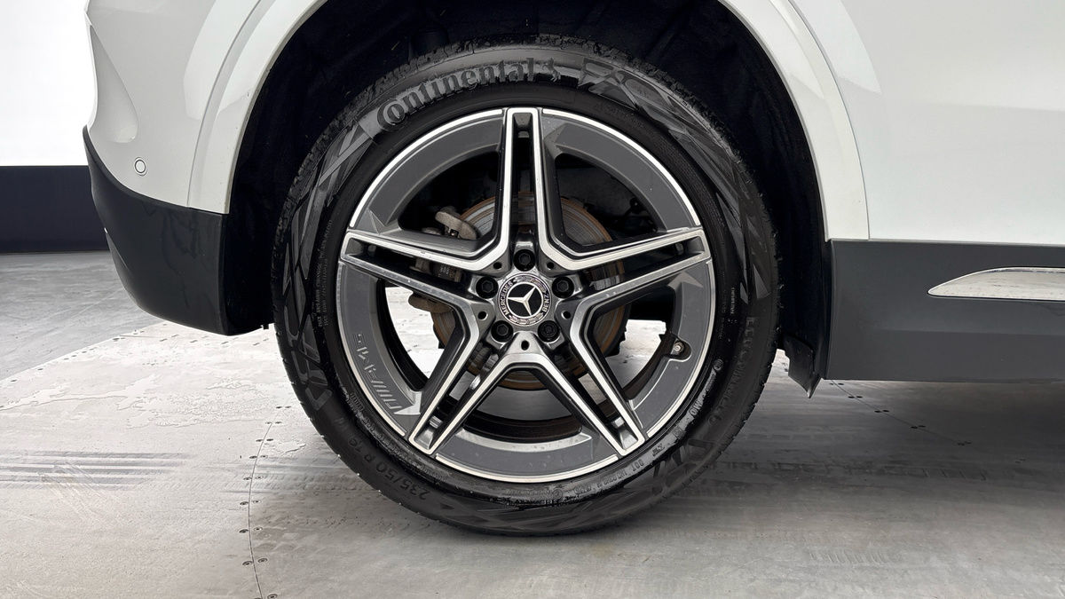 Mercedes-Benz GLA Image 10