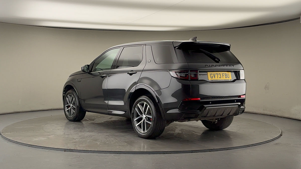 Land Rover Discovery Sport Image 2