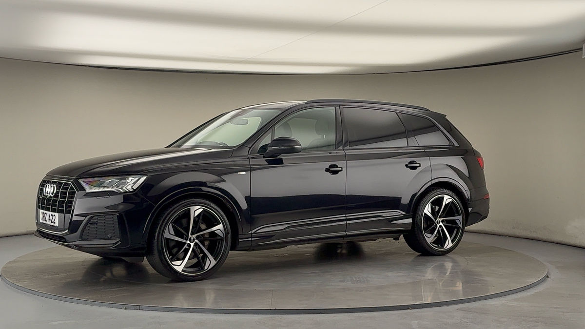 More views of Audi Q7