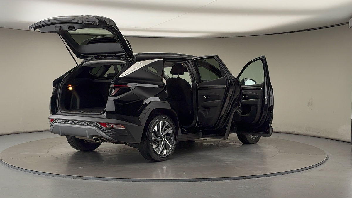 More views of Hyundai TUCSONix35