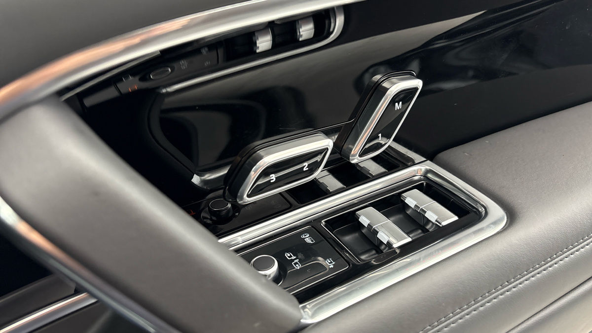 Land Rover Range Rover Image 26