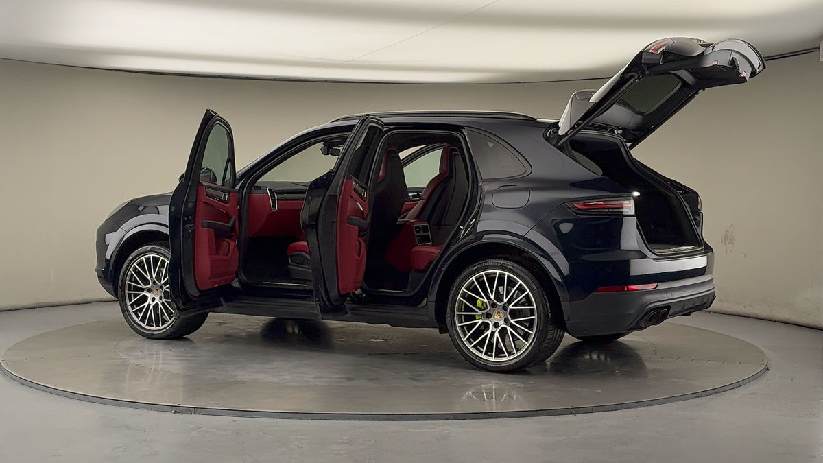 More views of Porsche Cayenne