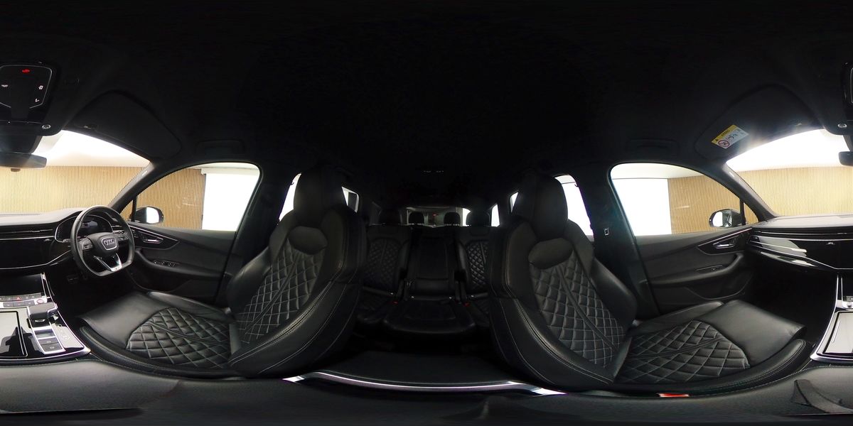 More views of Audi SQ7