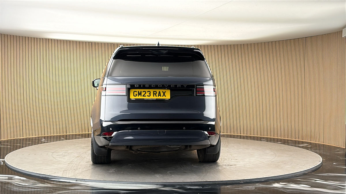 More views of Land Rover Discovery