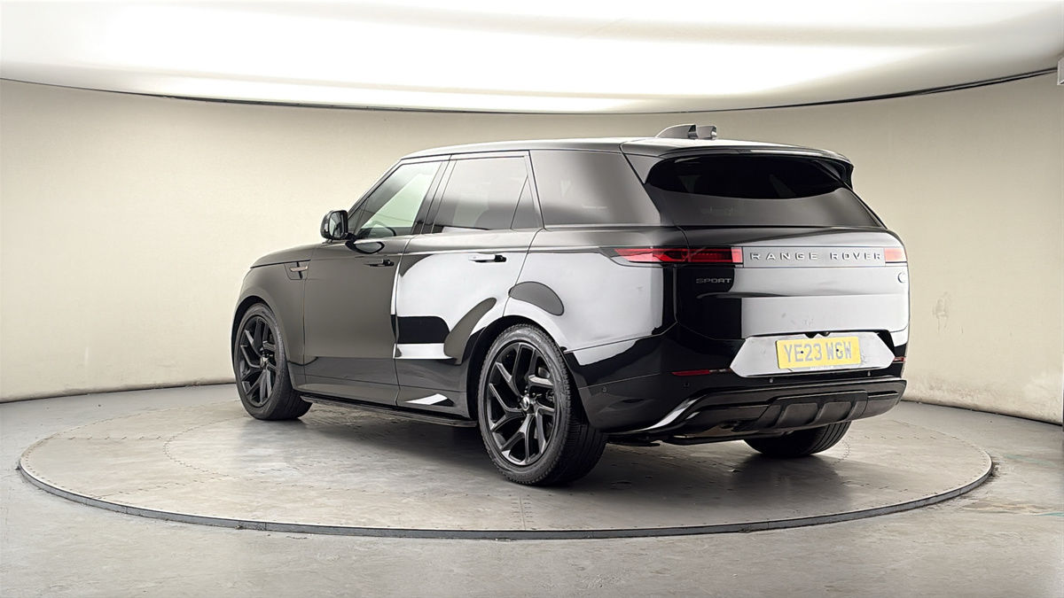 Land Rover Range Rover Sport Image 2