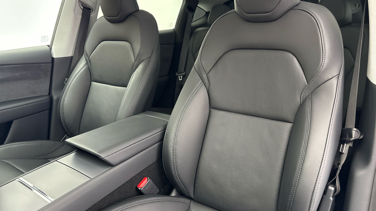 Tesla Model Y Image 7