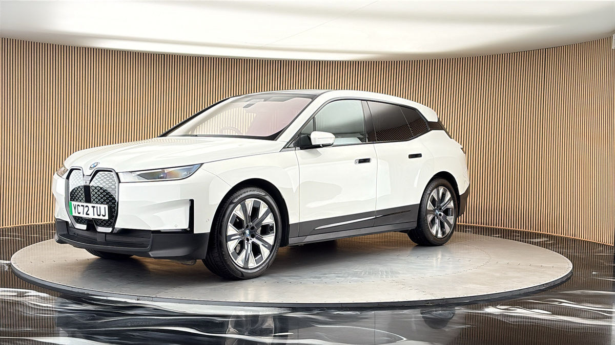 BMW iX Image 20