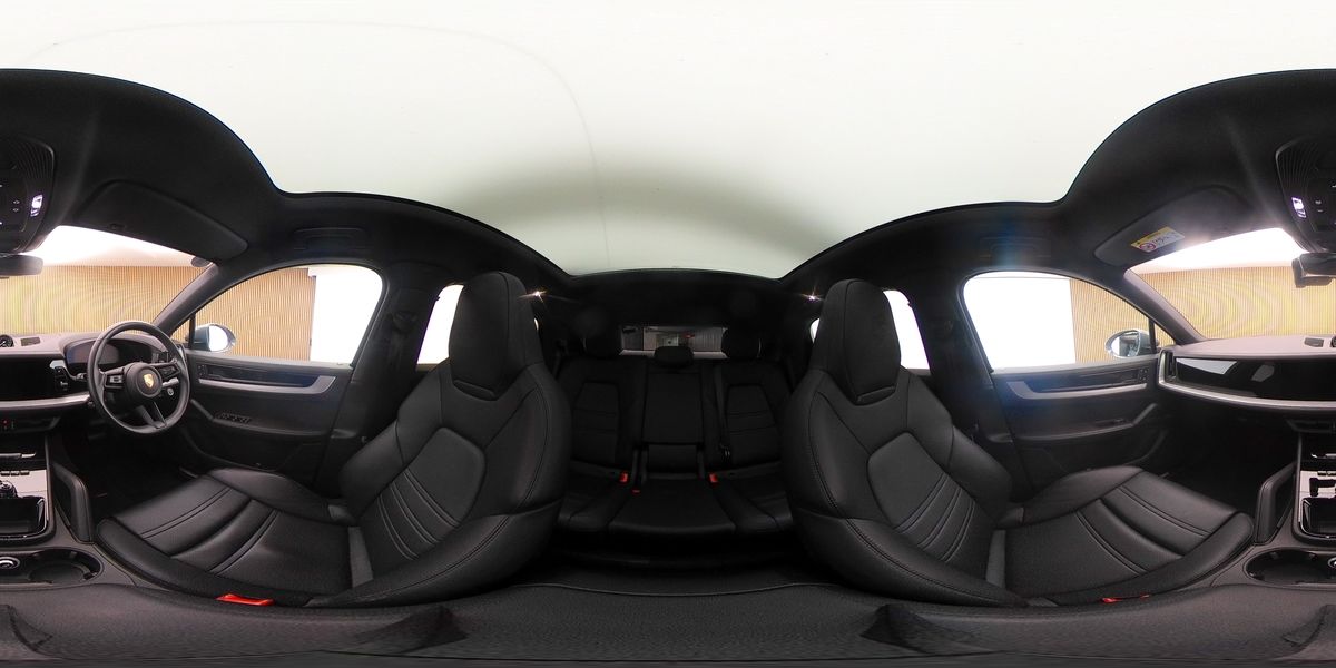 More views of Porsche Cayenne