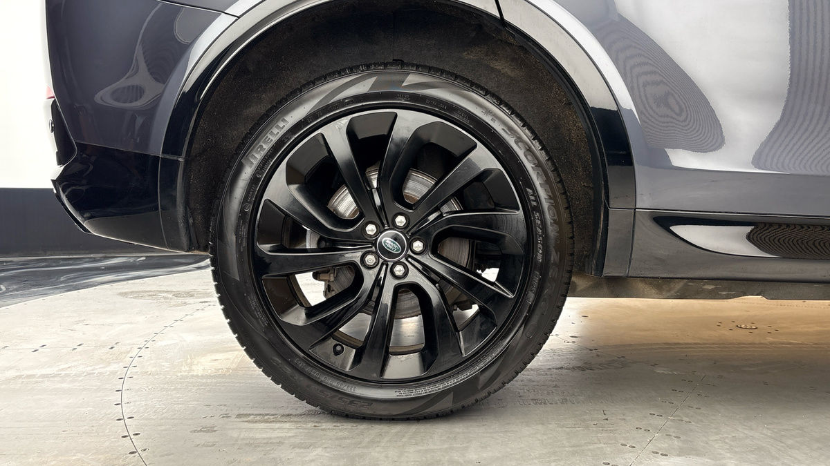 Land Rover Discovery Sport Image 10