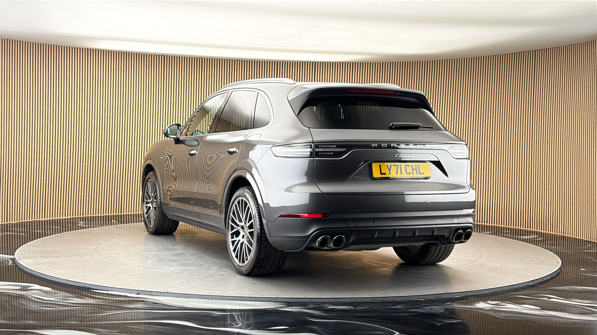 More views of Porsche Cayenne