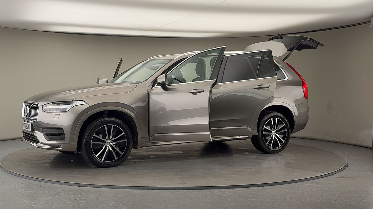 More views of Volvo XC90