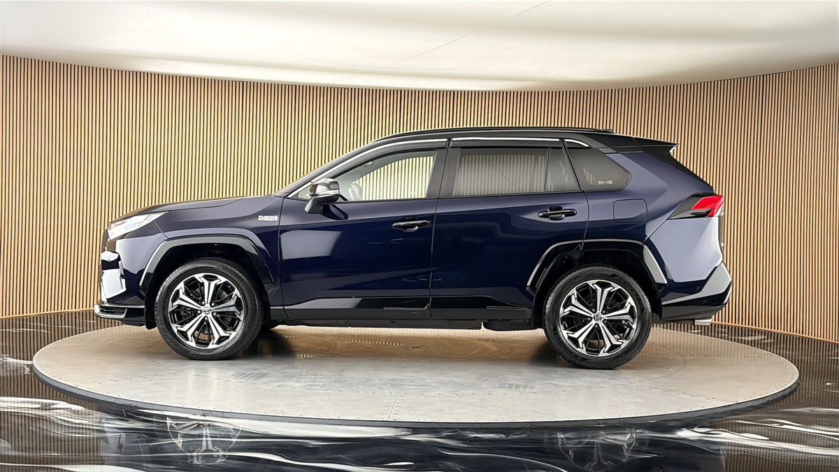 Toyota RAV4 Image 15