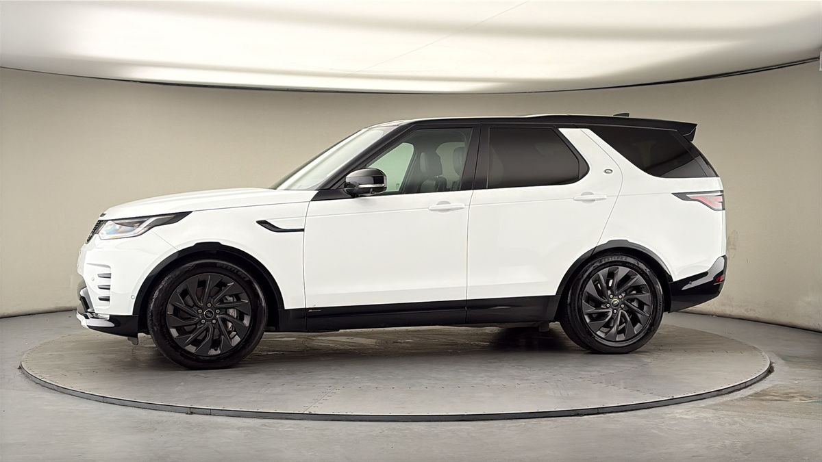 More views of Land Rover Discovery