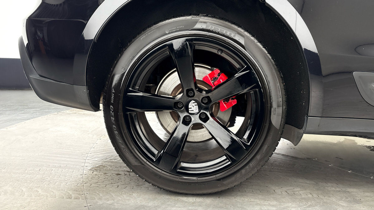 Porsche Macan Image 10