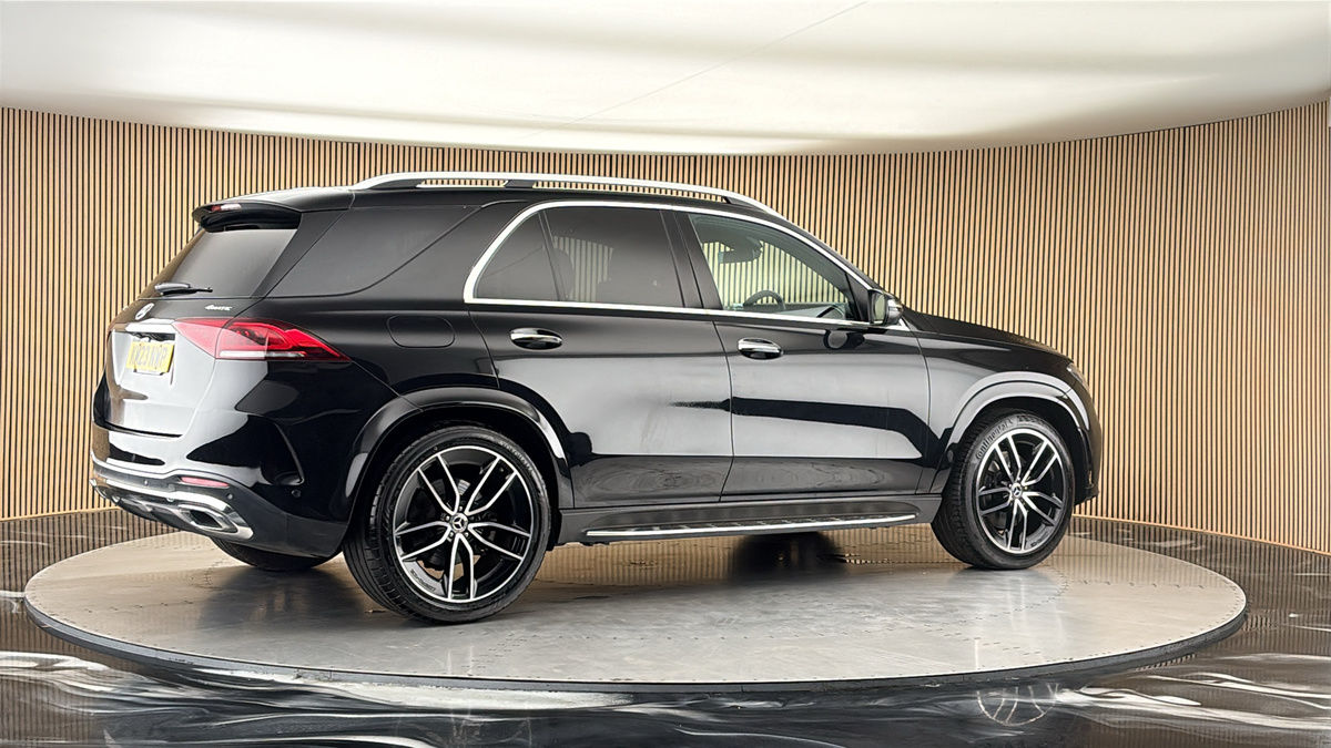 More views of Mercedes-Benz GLE