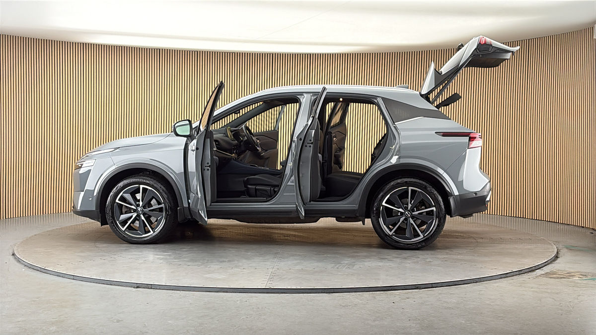 More views of Nissan Qashqai