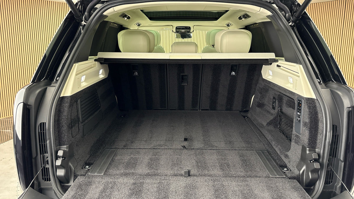 Land Rover Range Rover Image 11