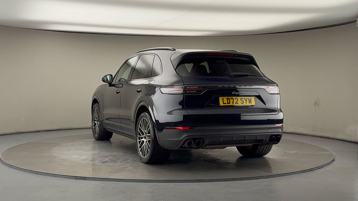 More views of Porsche Cayenne