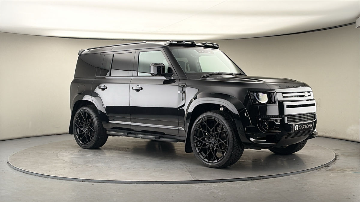 More views of Land Rover Defender 110