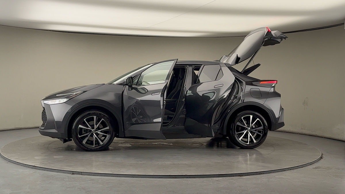 More views of Toyota C-HR