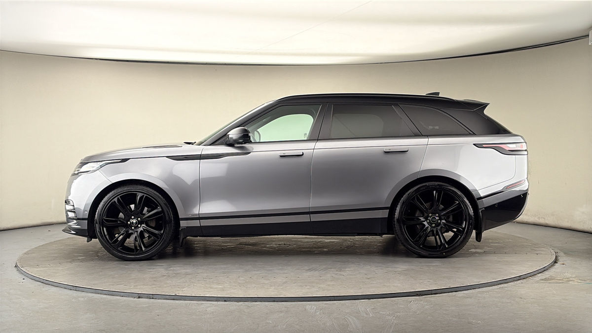 Land Rover Range Rover Velar Image 15