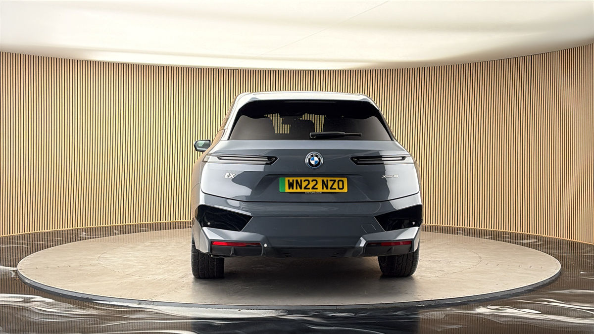 More views of BMW iX